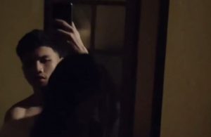 clip sex tiktoker chiến đỗ chịch bạn gái trước gương